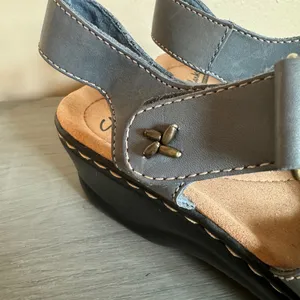 Clarks Leather Adjustable‎ Strap Soft Cushion Sandals Size Women 9.5W Artisan thumbnail 9
