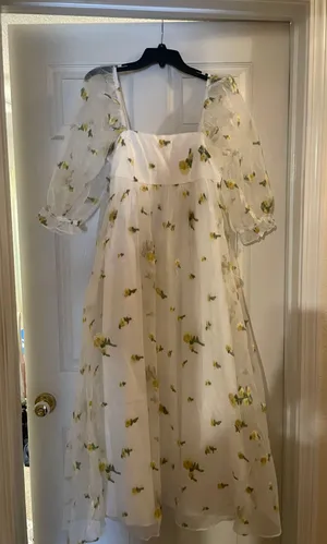 Storia Long Floral Maxi Dress thumbnail 3