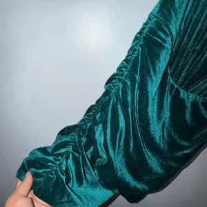 Trendy & Unique Women’s Medium Emerald Green Velvet Ruched Bodycon Mini Dress #1 thumbnail 4