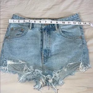 Zara Blue Jean Shorts High-Waisted Distressed Size 2 thumbnail 5
