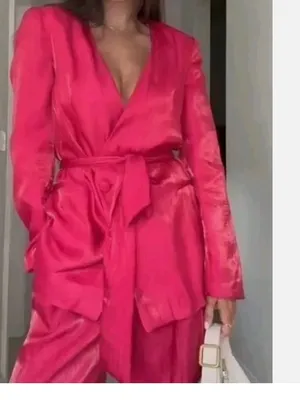 NWT ZARA Women's Blazer Wrinkle Effect Belted fuchsia Hot Pink Medium thumbnail 3