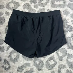 Under Armour Women’s Shorts Loose Athletic HeatGear thumbnail 2