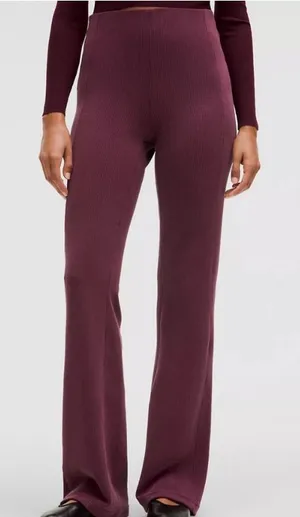 Lululemon Ribbed Softstreme Flared Pant Regular Garnet‎ red size 2 thumbnail 1