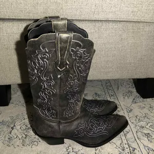 Dingo Flirty N' Fun Embroidered Cowboy Boots Mid Calf Mid Heel thumbnail 5