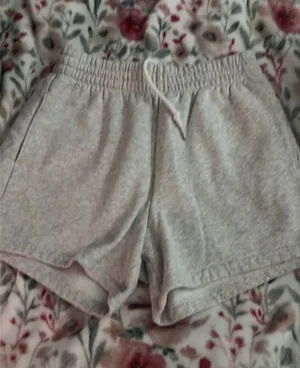 Abercrombie and Fitch sweatshorts thumbnail 1