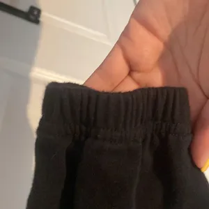 Black Cropped Sweater Size M thumbnail 2
