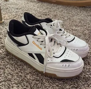Sneakers thumbnail 5