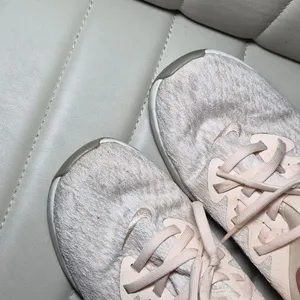Nike Pale Pink Athletic Sneakers with Rose Swoosh 7.5 thumbnail 3