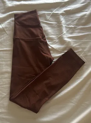 Lululemon Ribbed Winder Train High-Rise Tights 25" thumbnail 1