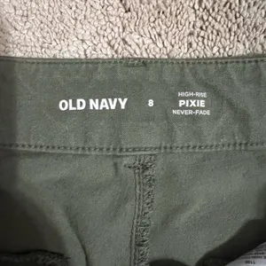Old Navy High-Rise Pixie Pants in Forest Green thumbnail 2