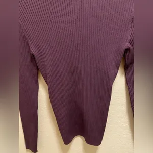 Aritzia Babaton Sculpt Knit Tie-Back Sweater In Dewberry Purple Size XS NEW thumbnail 4