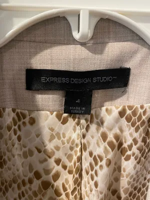 Express Design Studio Women's Sz 4 Beige Blazer Jacket thumbnail 3