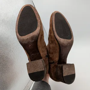 Trask Vivian‎ Brown Suede Leather Ankle Boots 9.5M Block Heel Side Zip 36-0946 thumbnail 7