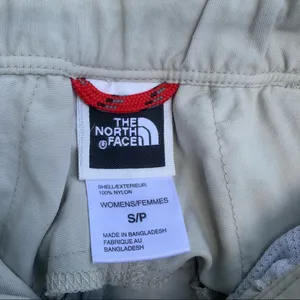 Women’s The North Face Zip Off Hiking Shorts Small S thumbnail 11