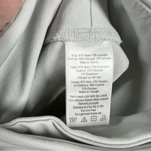 Alo Yoga Light Grey‎ Mid Rise Moto Leggings thumbnail 7