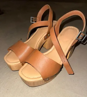 Universal Threads Block Heels thumbnail 1