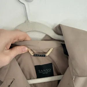 Sanyo‎ New York Beige Trench Lightweight Over Coat Hooded Pockets Womens Medium? thumbnail 6