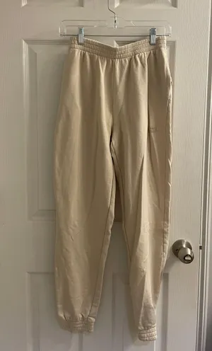 PINK Victoria’s Secret Sweatpants thumbnail 1