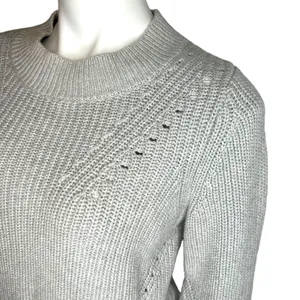 GAP Light Heathered Grey Chunky Knit Pointelle Sweater Women's Size‎ M thumbnail 3