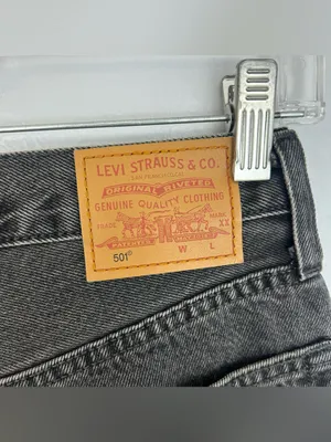 Levi's 501 Faded Black/Grey Button Fly Denim Ankle Jens Size 24 x 30 thumbnail 7