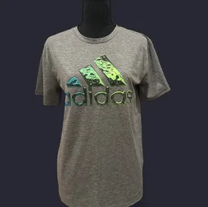 Adidas Teen unisex T-shirt size 14-16 thumbnail 2