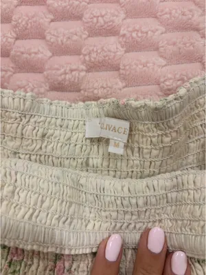 Boutique mini skirt thumbnail 2