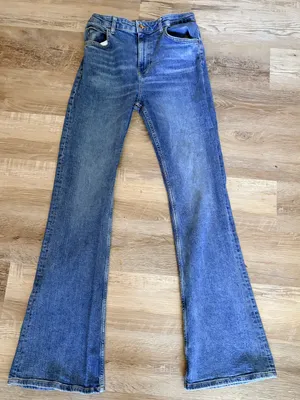 Zara High-Rise Flare Jeans size 8 thumbnail 1