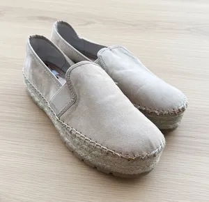 Circus by Sam Edelman Beige Suede Espadrille Platform Slip-On Shoes Size 7.5 thumbnail 1