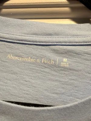 Abercrombie T-Shirt thumbnail 2