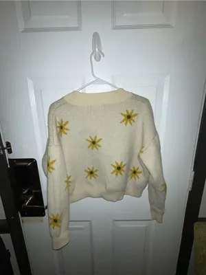 Petal & Pup Cream Floral Button-Front Cardigan Sweater - Size Medium thumbnail 2