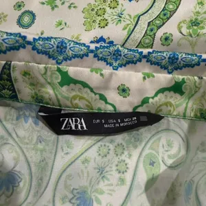 Zara Women's Paisley Print Button-Up Blouse Green Blue‎ Size Small thumbnail 5