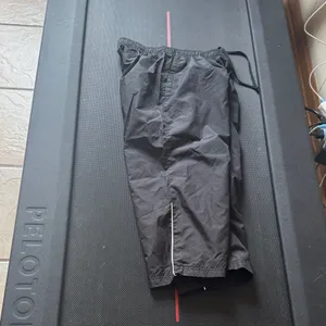 Danskin Now Black  Athletic Capri pants thumbnail 4