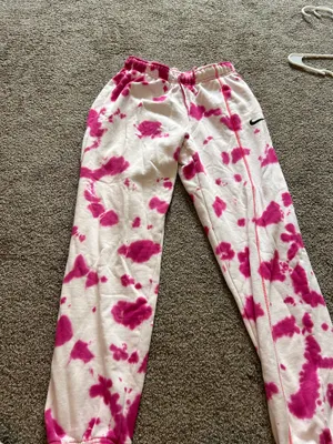 Nike Sweatpants Women’s thumbnail 1