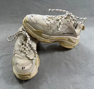 Balenciaga Triple S Women’s EU 37 US 7 White Cream Chunky Sneakers 524039 thumbnail 1