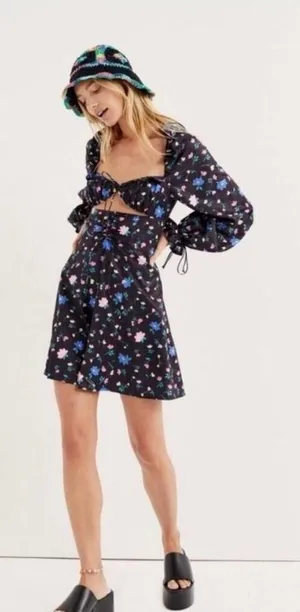 New For Love and Lemons Lexy Black Floral Long Sleeve Dress Size XS thumbnail 1