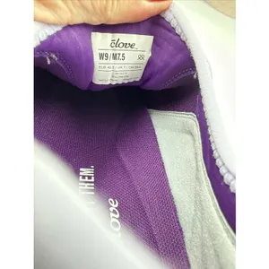Clove Classic Lavender Nursing Sneakers Women Sz 9 Men 7.5 / EU 40.5 thumbnail 6