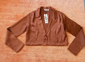 Noisy May Cropped Blazer Cappuccino Brown Satin Women’s Size M NWT thumbnail 1