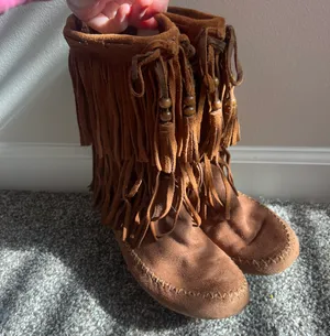 Fringe boots Size 7 thumbnail 2