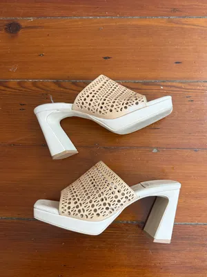 Jeffrey Campbell Caviar Lasercut Platform Heeled Sandals Sz 7 💛🍄 thumbnail 7