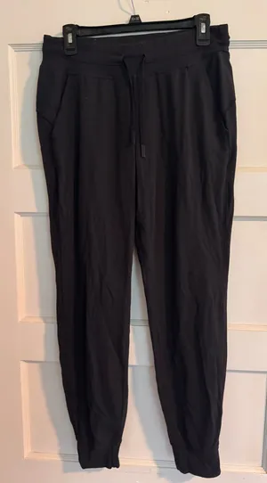 Lululemon joggers  thumbnail 1