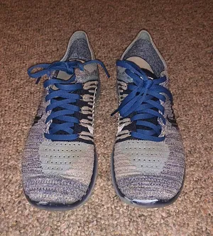 Nike Fly Knit Running Shoe thumbnail 1