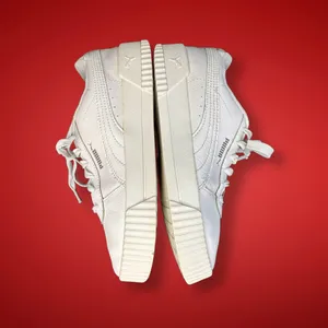 PUMA Carina Classic White Leather Low Top Sneakers Tennis Shoes Sz 9 thumbnail 3