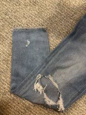 American Eagle Distressed Mom Jean High Rise thumbnail 4