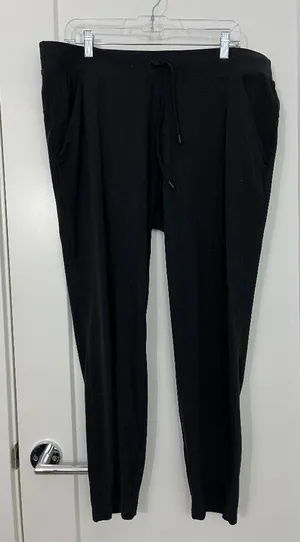 Athleta Size XL Black Straight Leg Drawstring Pants with Pockets thumbnail 1