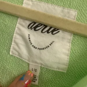 Aerie Crew Spring Fling Pleated Oversized Sleeve Real Fleece Sweatshirt - size L thumbnail 5