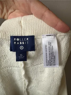 Roller Rabbit x Target NWT Women’s White Terry Embossed Daisy Shorts XL thumbnail 2