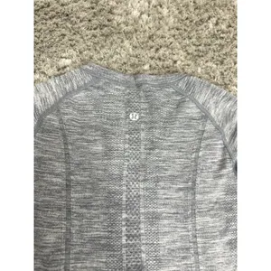 Lululemon Shirt Womens 4 Gray Swiftly Tech Long Sleeve Seamless Running Athletic thumbnail 7