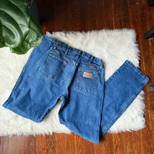 Vintage Wrangler Straight Leg Jeans High Waisted thumbnail 2