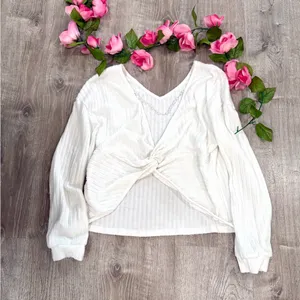 Feminine Date Night Girls Night Out Party Shower Winter V-Neck Low Back Twee Top thumbnail 3