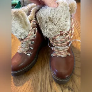 Women's Brown Faux‎ Fur Lined Lace Up Winter Snow Boots Size 6.5 thumbnail 4